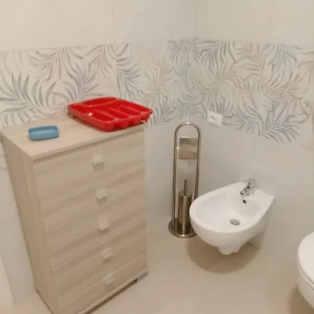 Newfaro Apartment *
